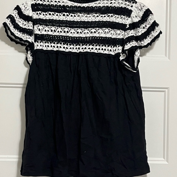 Loft Crochet Ruffle Sleeve Top Large - Picture 3 of 10